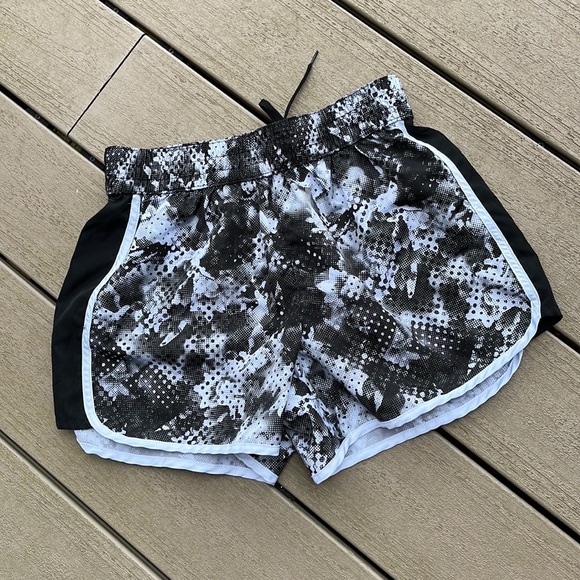 Running Athletic Shorts Black Print - Picture 5 of 10